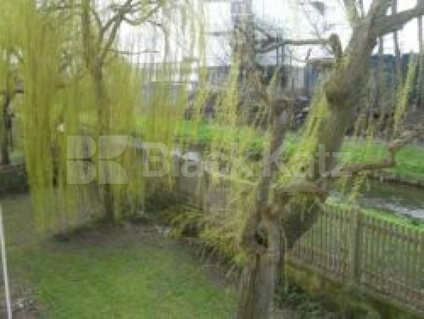 			BRAND NEW REFURB!!!, 2 Bedroom, 1 bath, 1 reception Apartment			 Hollam house, HORNSEY N8